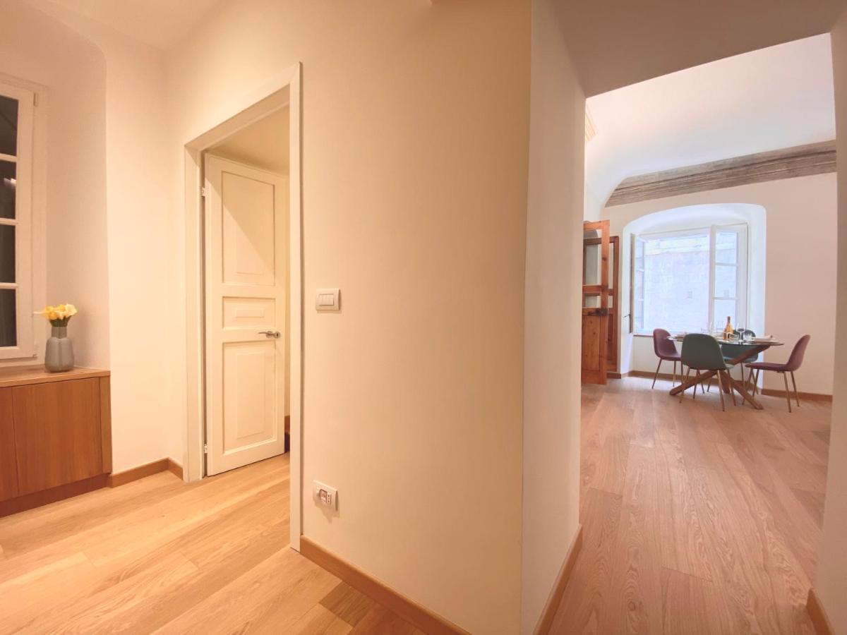 Amazing San Lorenzo 19, Rolli Palace Unesco - Stunning View Overlooking The Cathedral - Free Private Parking- Genova Esterno foto