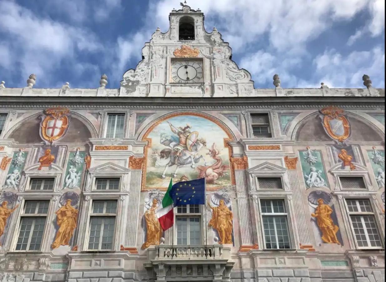 Amazing San Lorenzo 19, Rolli Palace Unesco - Stunning View Overlooking The Cathedral - Free Private Parking- Genova Esterno foto